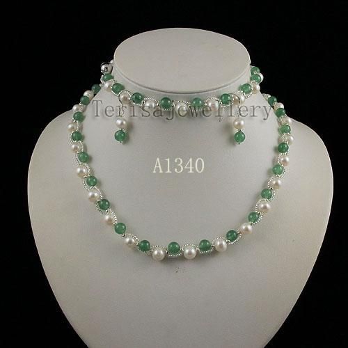 Jade collar de perlas de agua dulce pulsera pendiente moda mujer joyería conjunto venta al por mayor A1340