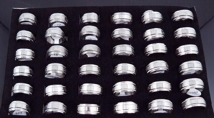 10mm girano l'acciaio inossidabile placcato anello di tono di Silve squilla i lotti dei gioielli di modo misto