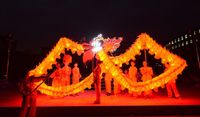 18 m tamaño 3 para 10 personas Luces LED del día de primavera chino Dragón tela de seda estampada Light DRAGON DANCE Dragon Folk Festival Celebración de disfraces