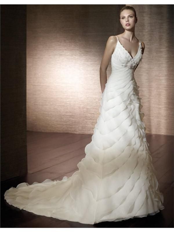Halter Sweetheart Wedding Dress of the decade Don t miss out