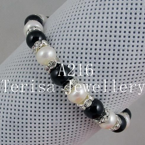 monili speciali di design mescola il braccialetto elastico 3pcs / lot A216 della perla dell'acqua dolce bianca nera dell'agata