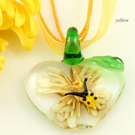 Kwiatowy kwiat jabłko biedronka Murano Szkło Włoskie Venetian Lampwork Handmade Wisiorki na Naszyjniki Biżuteria Tanie Fahsion Jewelry MUP083