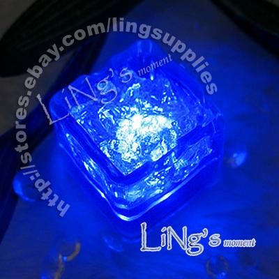 Hot Artikel - Laagste prijs-vrije verzending-Donkerblauw LED Ice Cube Licht Bruiloft Feest Kerstdecoratie