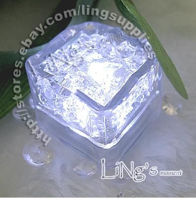 El precio bajo-libre shipping-blanco LED Ice Cube luz boda fiesta de Navidad decoración
