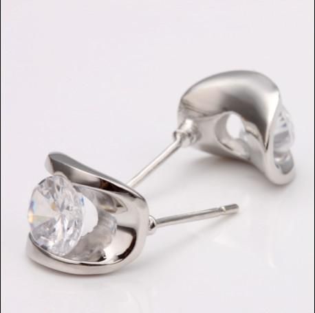 18K Weißgold Ohrringe schönen neuen Satz außerhalb der beliebten feinen Kristallohrringe Mode Ohrringe