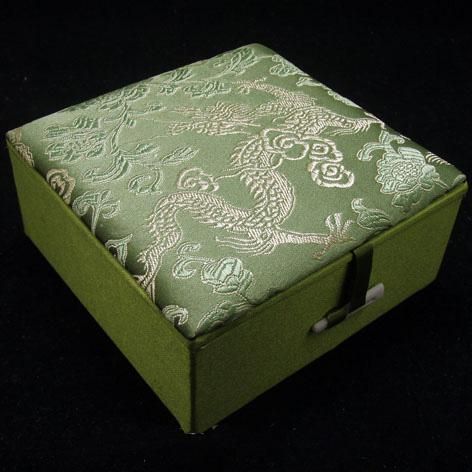 Chinese Bracelet Gift Boxes Jewelry 10pcs Mix Color Pattern 4*4 inch Silk Fabric Square Lined Box
