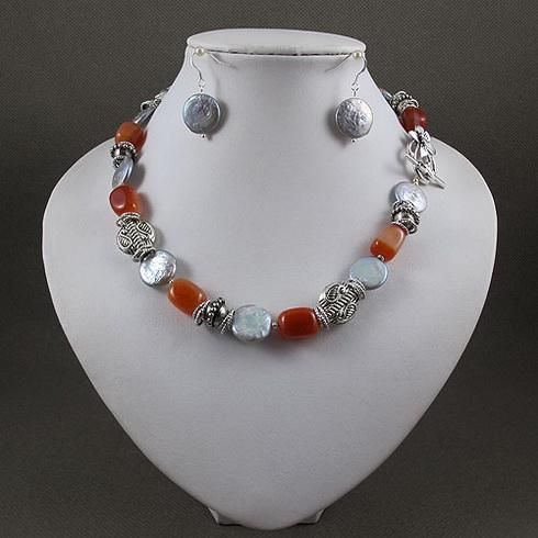 Elegante conjunto de joyas de ágata roja cuentas de plata gris perla collar de plata pendiente / lote A2044