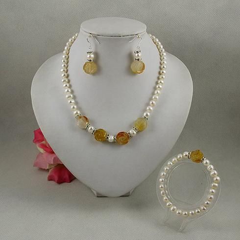 Weißer Perlenachat-Blumenformer des eleganten Schmucksachesatz-Halskettenarmbandohrrings geben Verschiffen A2064 frei