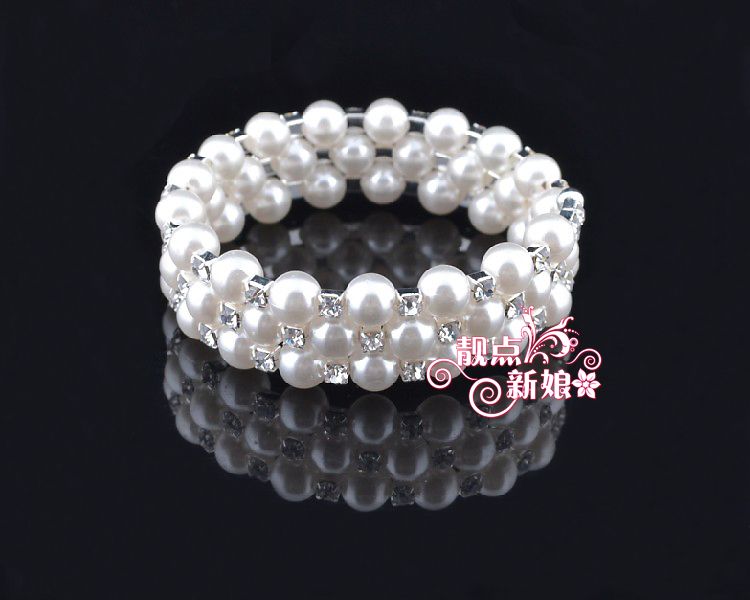 Mode Smycken Armband Tre rader av omgivet justerbart diamantkristall Pearl Armband för bröllop Bridal Armband 12st