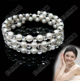 Fashion jewelry bracelets three rows of Surrounded adjustable diamond Crystal pearl bracelet For Wedding Bridal Bracelets 