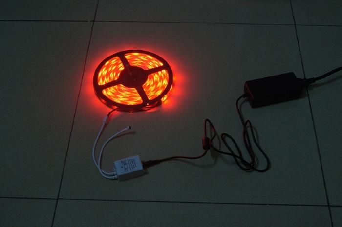 10 m 5050 SMD RGB LED Şerit Işık 150 leds Su Geçirmez led ışık + IR Uzaktan Kumanda + Güç adaptörü 12 V / 5A Parti Bahçe