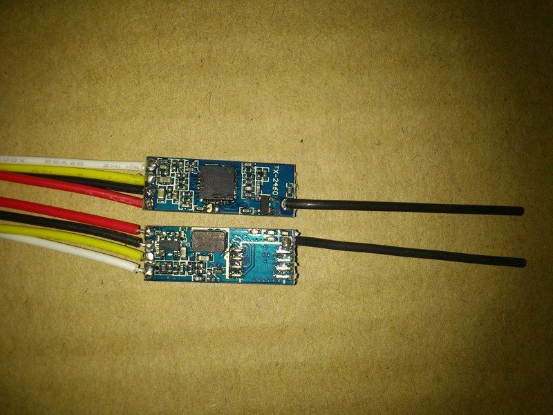 module de transmission audio-vidéo de mini émetteur sans fil mince de la carte 2.4GHz 100mW