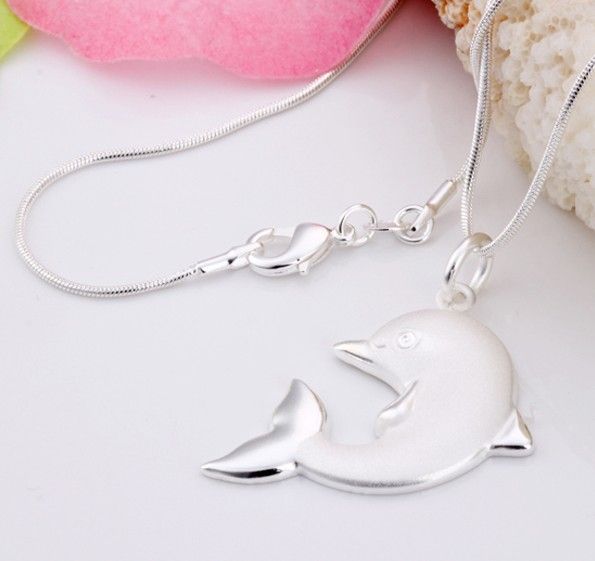 free shopping a Frosted dolphins Necklace 925 silver Necklace Factory direct selling price Christmas Gift