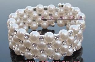 Moda biżuteria Pearl Bransoletka Cztery rzędy Otoczonej Regulowanej Diamond Pearl Bransoletka 5 sztuk