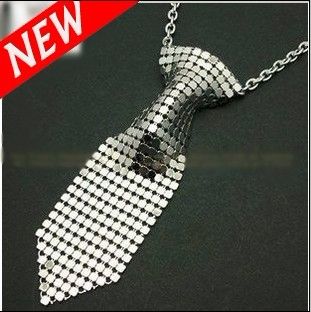 Fashion Metal Tie Necklaces With Shine 