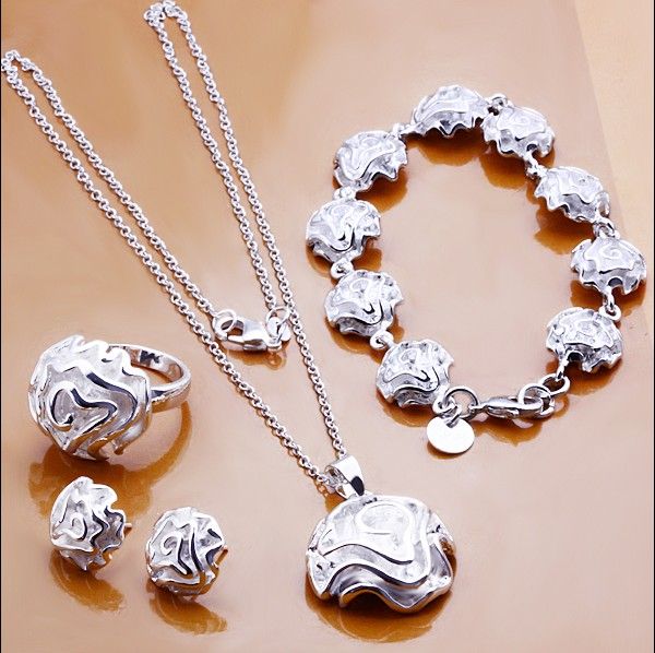 Modeschmuck Set 925 Sterling Silber Platted Rose Anhänger Halskette Ohrring Armband für Frauen Valentinstag Geschenke241c