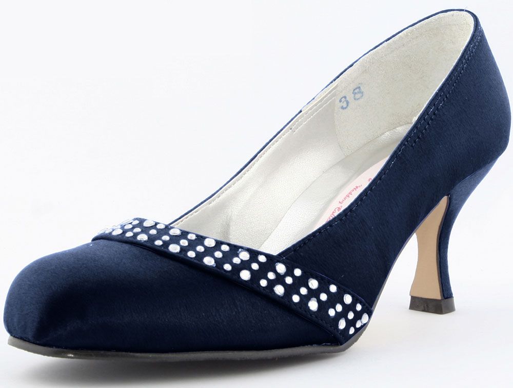 navy blue heels closed toe