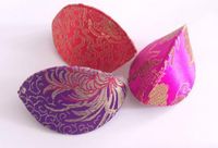 Bordado de satén mini joyería cajas de regalo de moda Flor de seda colorida Caja de suerte