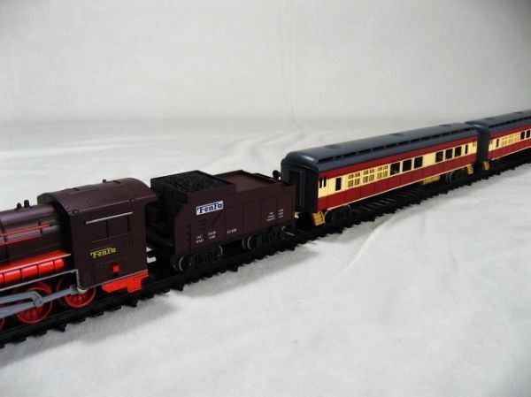 online train toys