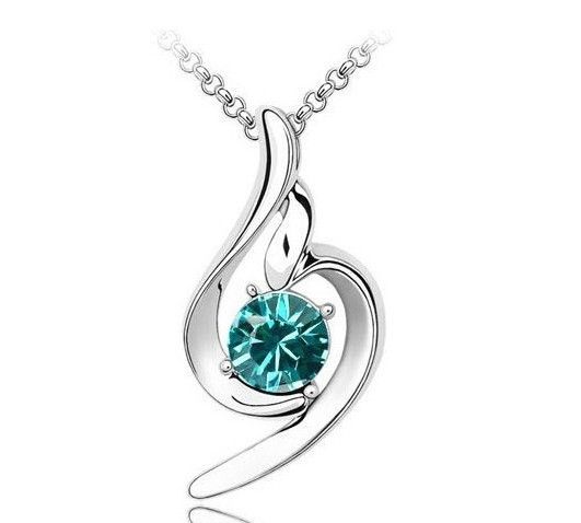 Top Quality Shining Crystal Heart shape 925 Sterling Silver White Gold Plating Loving Heart Pendant Necklace For Women Gifts MG11
