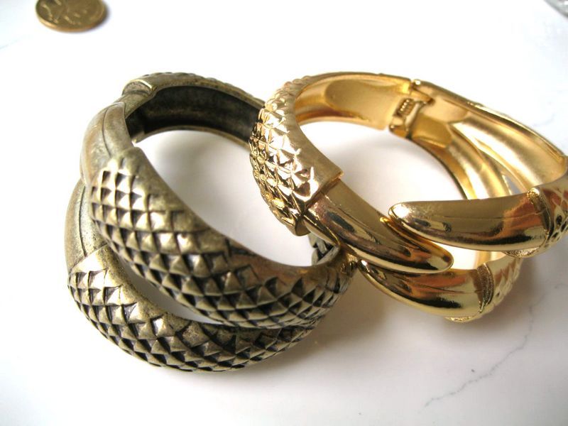 prix d'usine!!! Bracelets de charme or / bracelets d'argent avec la forme de Talon 