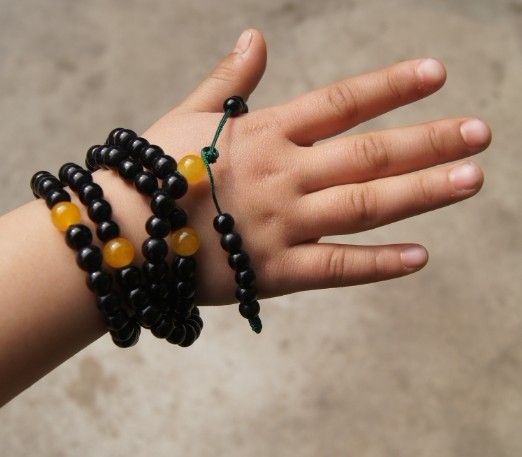 Perline di preghiera buddiste tibetane, collana con braccialetto di perline con fascino retrò in agata nera 108 perline