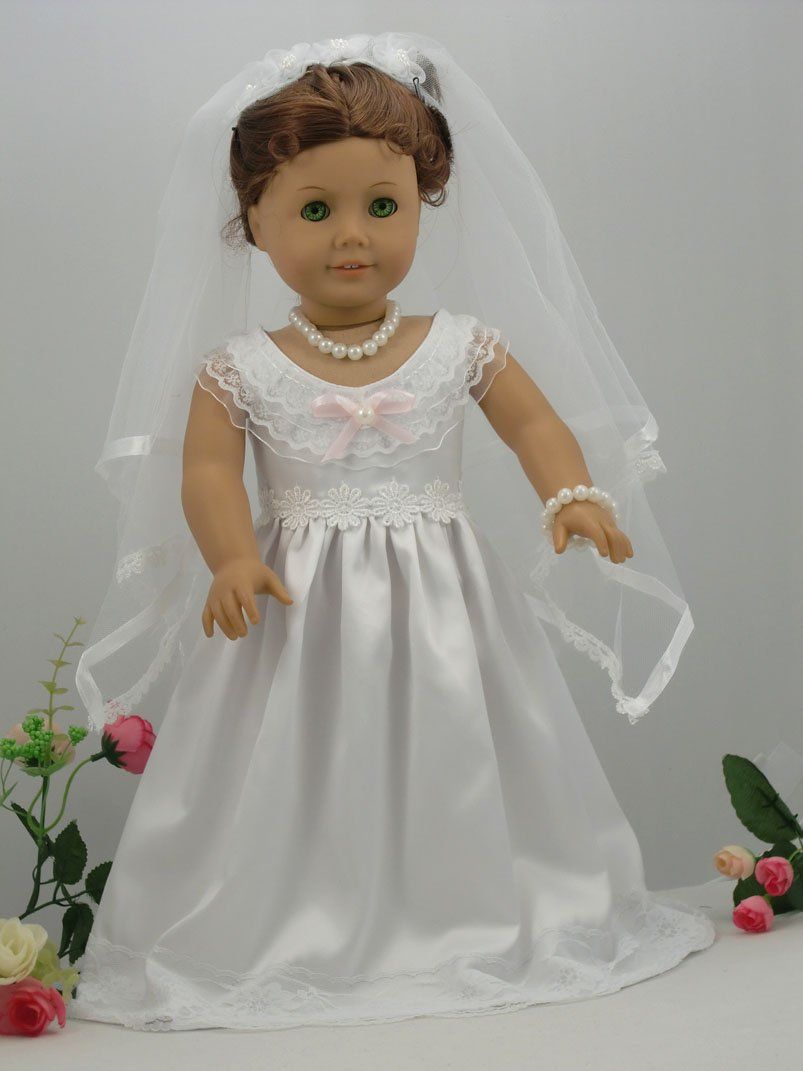 bambole di porcellana vestite da sposa