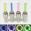 Freeshipping, 100 stks / partij Nieuwigheid LED Flash Tire Wielklep Cap Light voor Auto Fiets Motorwielkwiel