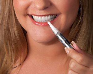 Dental Brush Sticks großhandel-Zahnaufhellung Stift Stick Pinsel Zahn Aufheller Celebrity Smile White Dental Gel