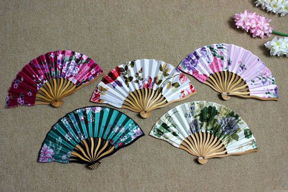 High End Exquisite Portable Tassel Bride Hand Held Fans Weddings Silk ...