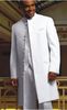 Handsome Top qualité New White Tuxedos Groom style / mariage des hommes Costumes des mariés (veste + pantalon + cravate + gilet) KO: 68