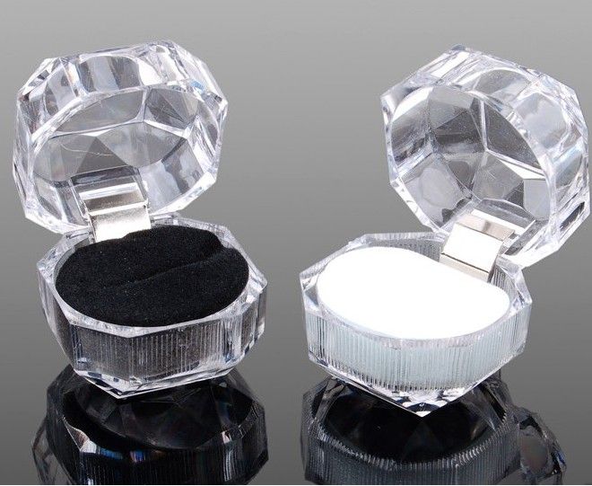 100st Organiska glasringar Box Transparent Crystal Rings Earrings Jewelry Box Dust Plug Packaging Box