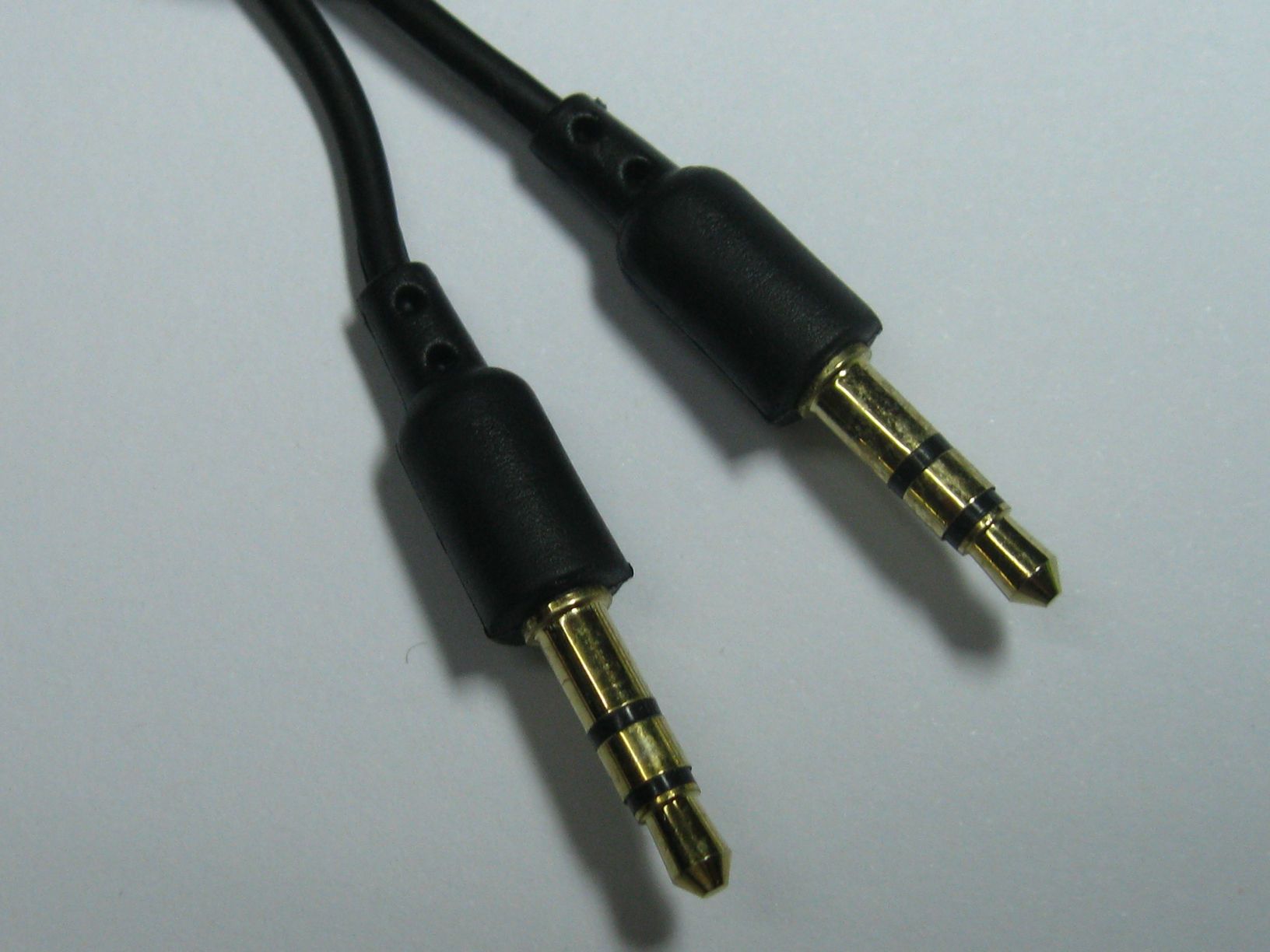 Gold 3.5mm Stereo Plug Mâle à Mâle Câble Audio 1m 100cm 12 Pcs Par Lot CHAUDE Vente
