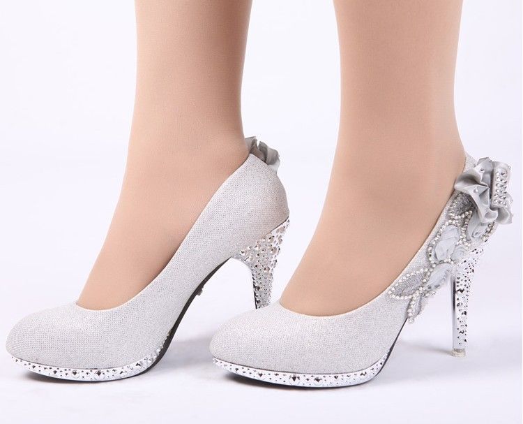 silver shoes for bridesmaid dress