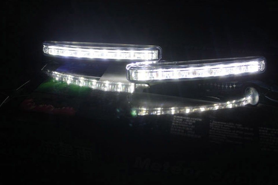 Gratis verzending 2 stks 8 LED Universal Car Light DRL Daytime Running Head Lamp Super White # 8358