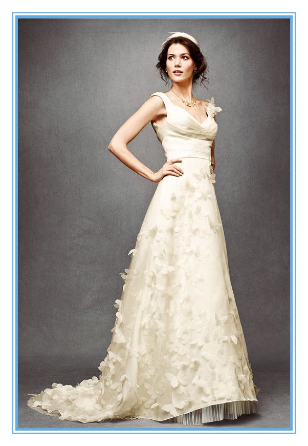 Discount Fabulous Butterflies On A Line Wedding Dresses Garden ...