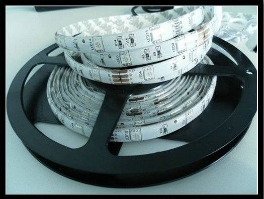 500 m 500 metrów RGB LED Strip Light 5m / Roll 5050 SMD 5M Elastyczne 16 stóp 300 LED Wodoodporne z pilotem 44KKEY IR przez DHL Statek