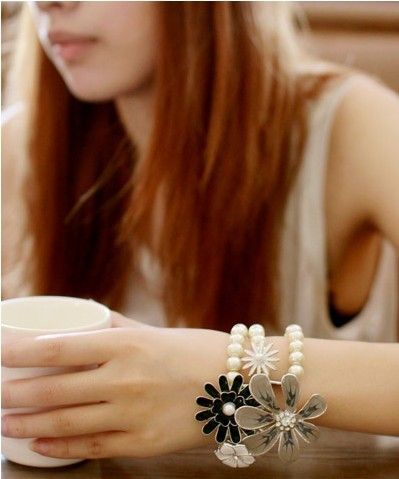 Hot New Pearl Bracelets Elegant flowers multilayer bracelet wide bracelet Korean lady sweet ornaments jewelry 329