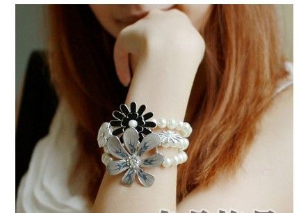 Hot New Pearl Bracelets Elegant flowers multilayer bracelet wide bracelet Korean lady sweet ornaments jewelry 329