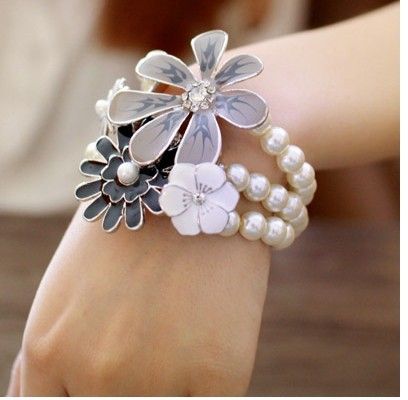 Hot New Pearl Bracelets Elegant flowers multilayer bracelet wide bracelet Korean lady sweet ornaments jewelry 329