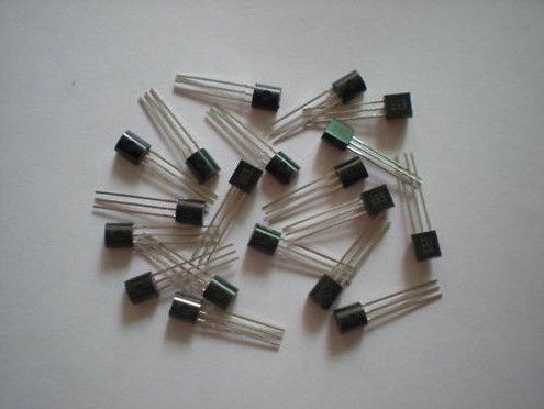 Transistor A562 2SA562 PNP TO92 Pacote por lote