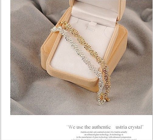 Hot New fashion genuino squisito diamante pieno brillante braccialetto selvaggio Bracciali in oro Bracciali a catena a maglie 351