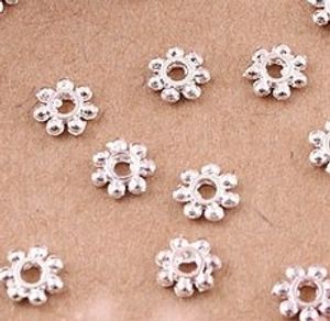 2000 sztuk / partia Posrebrzane Daisy Spacer Koraliki Przekładki 4mm Biżuteria Ustalenia Komponenty Biżuteria DIY Hot Sprzedaj