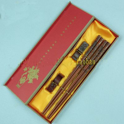 Graverade unika ätpinnar Gåvor Boxar Set High End Chinese Wood 2 Sets / Pack (1Set = 2Pair) Gratis