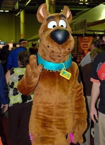 La nuovissima mascotte della peluche del cane scooby costumi il giocattolo del regalo del capretto dei bambini di dimensione adulta 3409