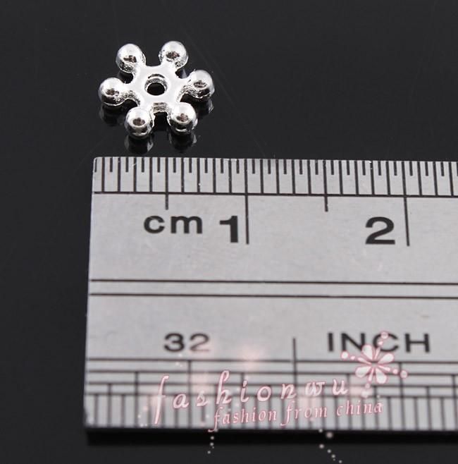 Conta de Floco de Snowflake de Prata Rios de 8 mm de 8mm lot Navio Jóias Conclusões de Jóias Componentes Sell4564385