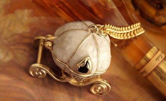 15 stks * Vintage pompoen wagen locket ketting witte kleur kan openen