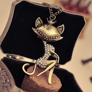 Vintage Simulated Diamond Sexy Cat Girl Pendant Halsband Sweater Chain Women New Arrival Xmas Gifts 