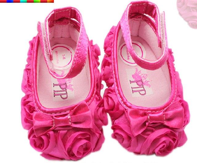 2015 nuevo Hot Pink Bow rosas zapatos de princesa zapatos de bebé zapatos antideslizantes para niños pequeños tamaño 15 CM 16 CM 17 CM