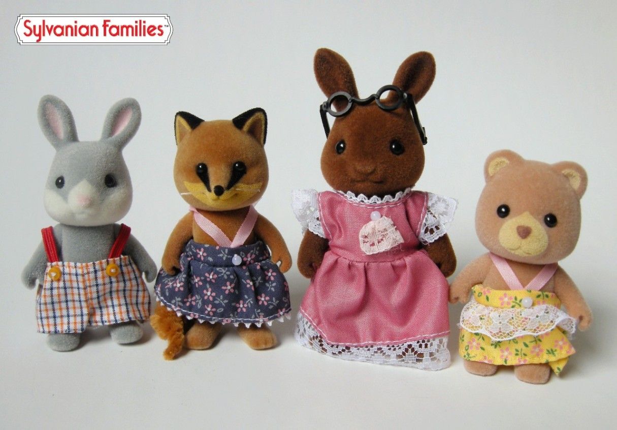2020 Sylvanian Families JP Family Forest Animals Fox Rabbit Bear In